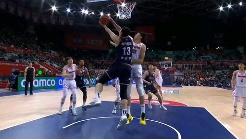 篮球爆料朱芳雨杜锋视频,朱芳雨杜锋同框，揭秘幕后故事与精彩瞬间  第3张